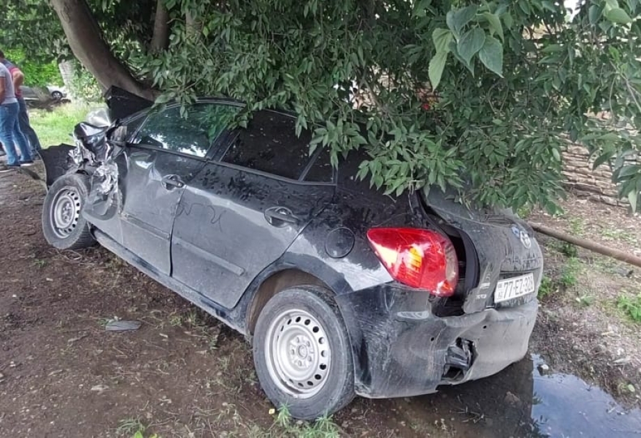 Ağstafada yol qəzasında 3 nəfər xəsarət alıb