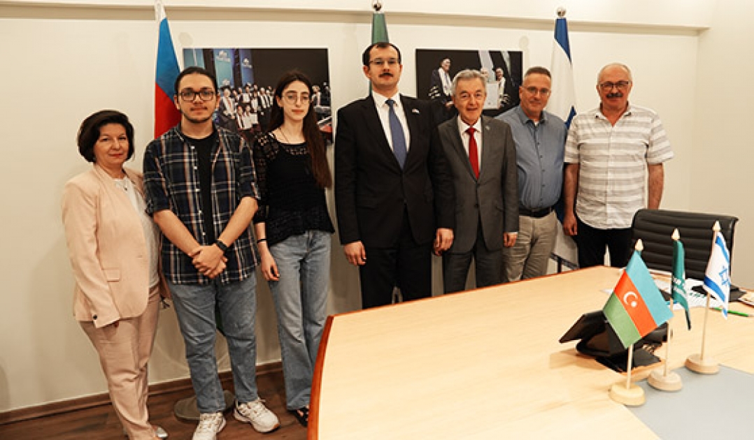 Посол Азербайджана в Холонском технологическом институте встретился со студентами БГУ