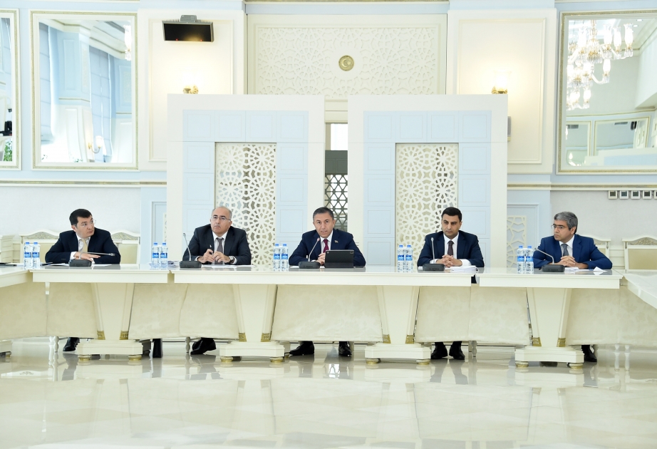 Milli Məclisin komitə iclasında dövlət büdcəsi ilə bağlı dörd qanun layihəsi müzakirə edilib