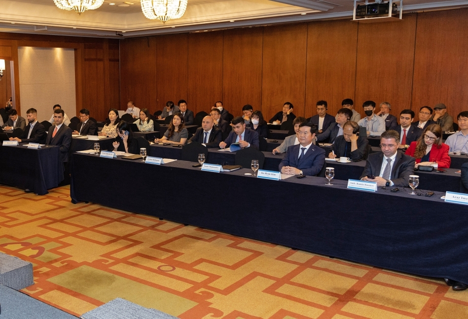 Seúl acoge un foro empresarial azerbaiyano-coreano