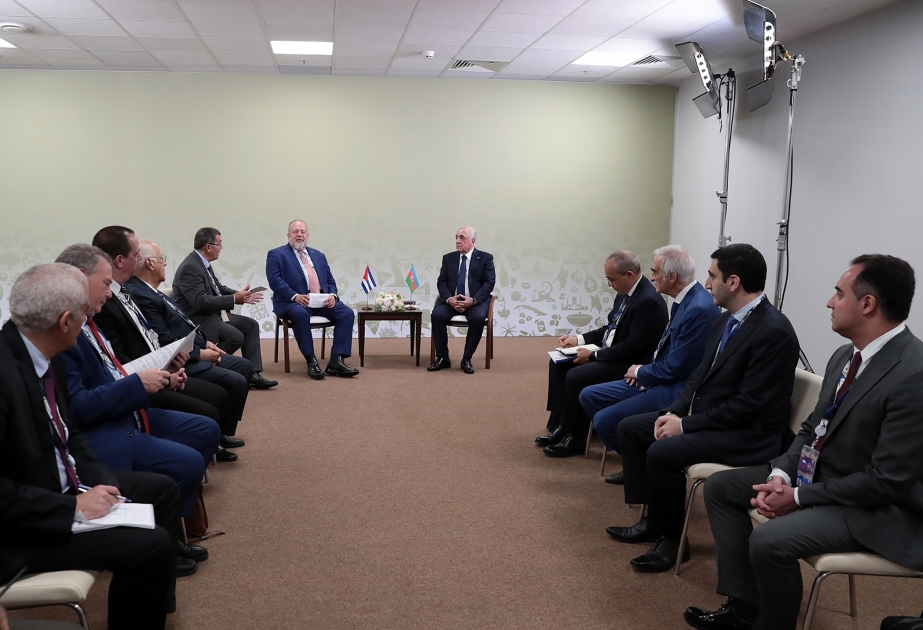Премьер-министр Али Асадов встретился в Сочи с кубинским коллегой