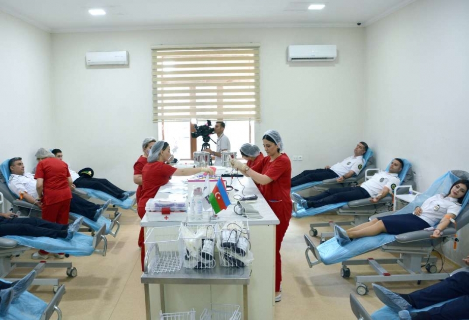 Gömrükçülər könüllü qanvermə aksiyasında iştirak ediblər