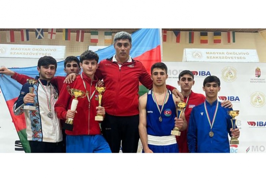 Boksçularımız Macarıstanda beynəlxalq turnirdə 10 medal qazanıblar