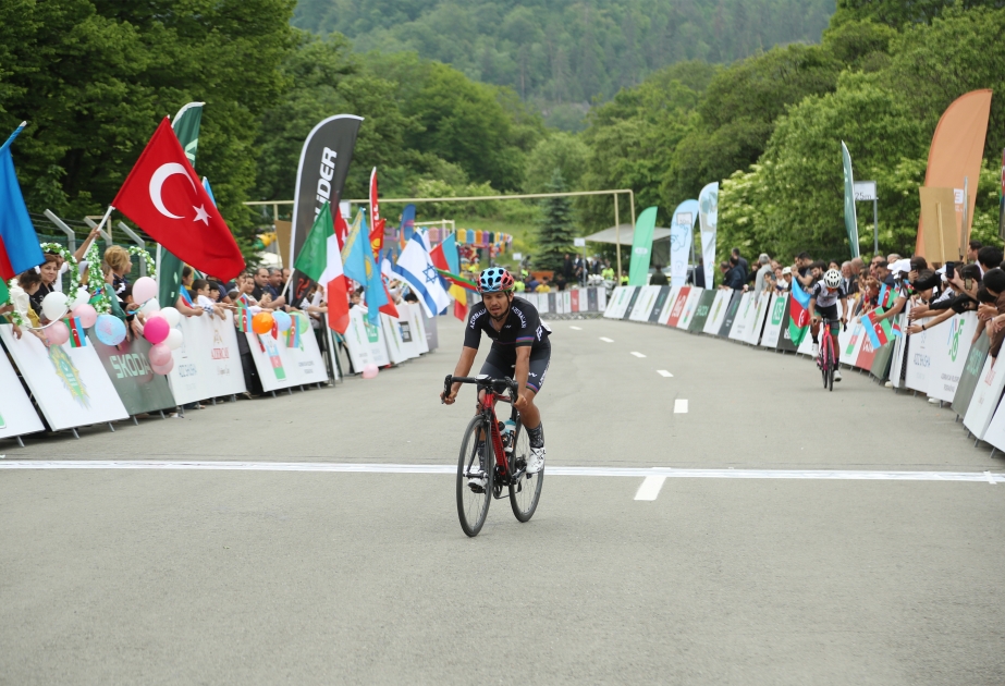 Fourth stage of Dear Shusha international cycling race kicks off in Ganja