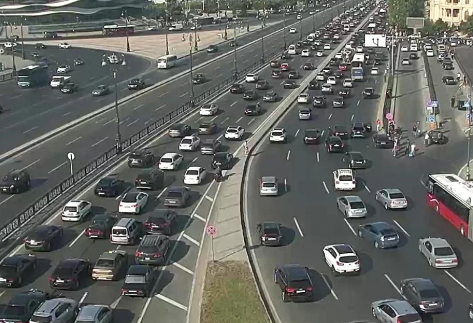 Bakıda hazırda sıxlıq müşahidə edilən yollar