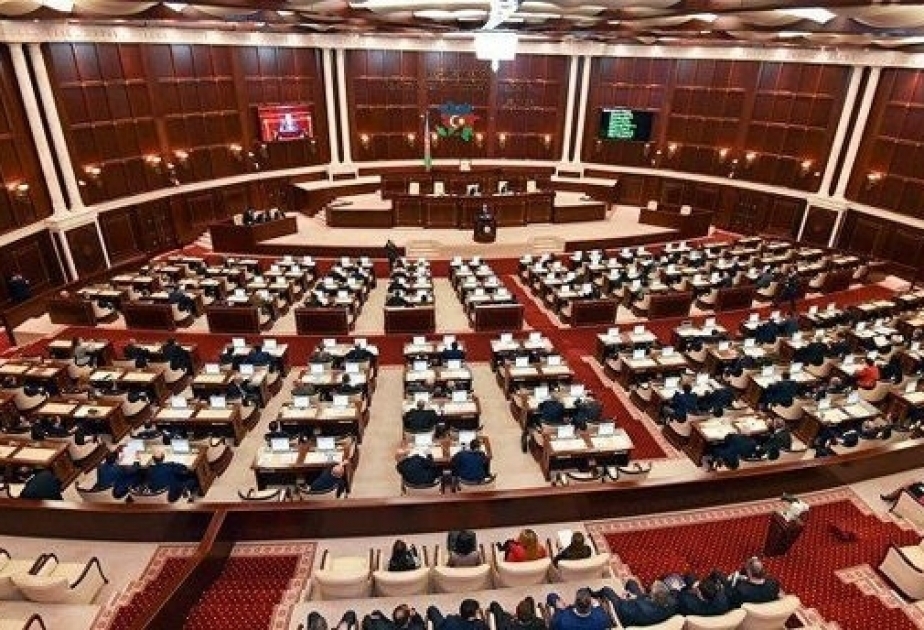 المجلس الوطني يعقد اجتماع الاستماع بشأن أذربيجان الغربية