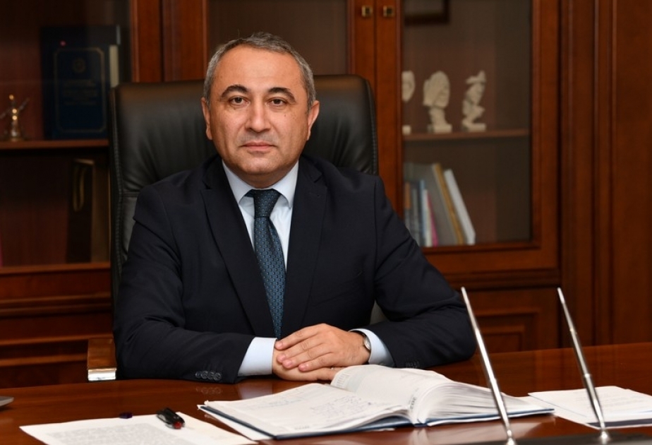 Anar Rzayev: Fərqlənmə nişanı icazə kimi verilsə də, fiskal alət kimi çıxış edir