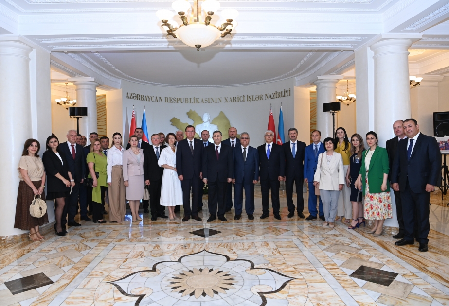 Отмечено 30-летие установления дипломатических отношений между Азербайджаном и Беларусью