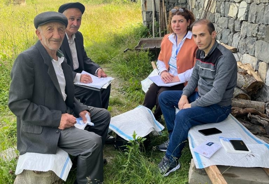 Folklorşünas alimlər Şəkinin kəndlərində ekspedisiyada olublar