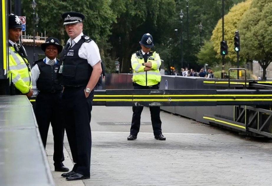 Man arrested after 3 people found dead in UK's Nottingham