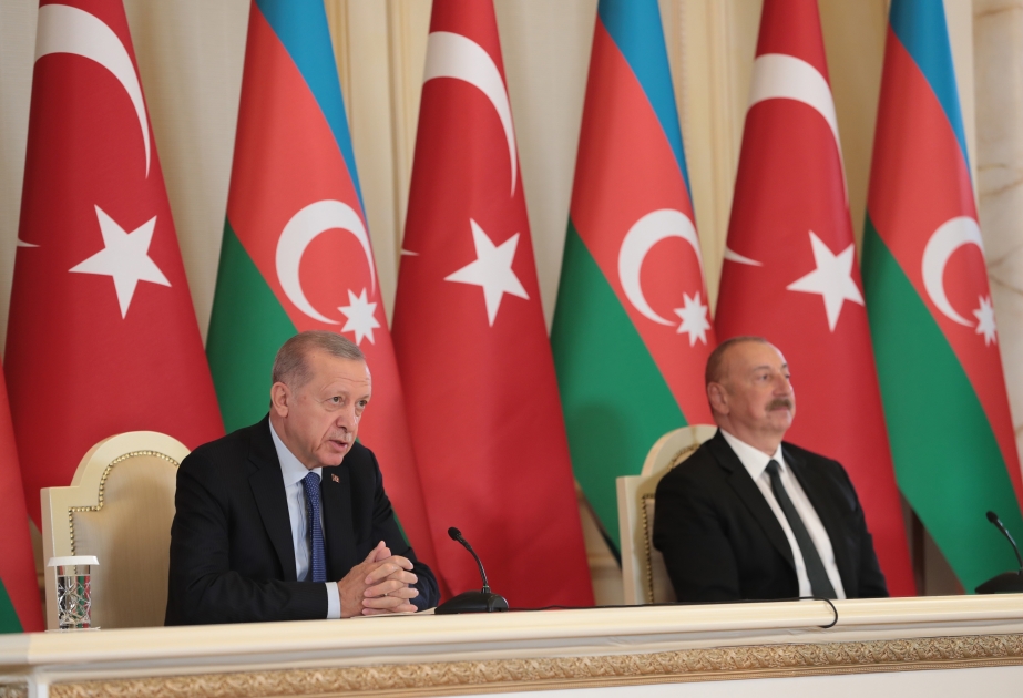 أردوغان: عازمون على مواصلة تحقيق أحكام "إعلان شوشا" ولا تنازل فيه