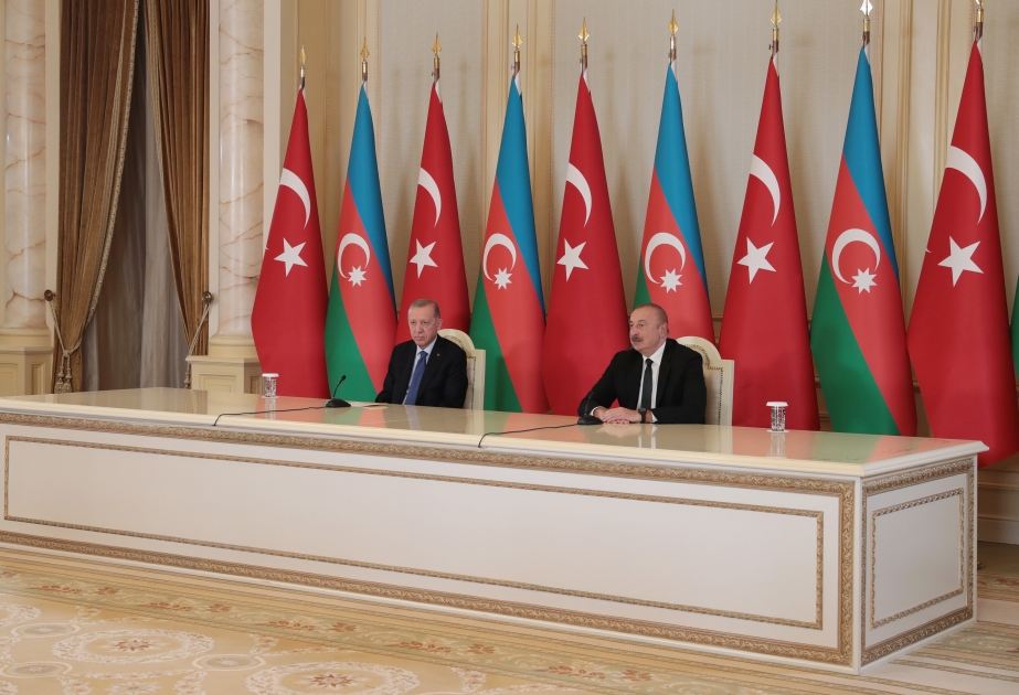 Presidente de Azerbaiyán: "La apertura del corredor de Zangezur es inevitable"
