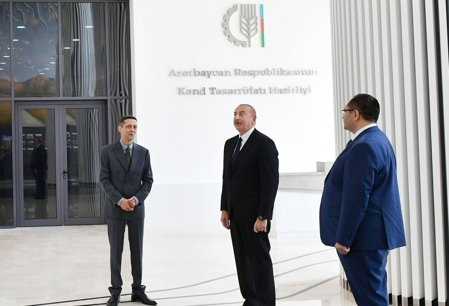 Rəşad Mehdiyev Azərbaycanda ilk dəfə olaraq “Əbədiyyət” adlı böyükmiqyaslı incəsənət əsəri yaradıb