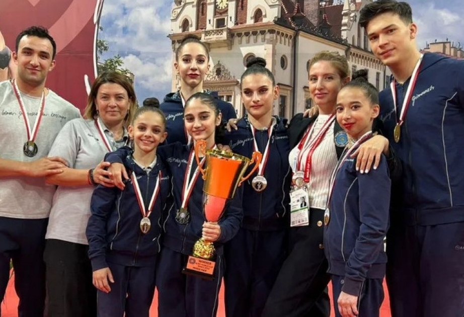 Akrobatika gimnastlarımız Polşada iki turnirdə üç qızıl medal əldə ediblər