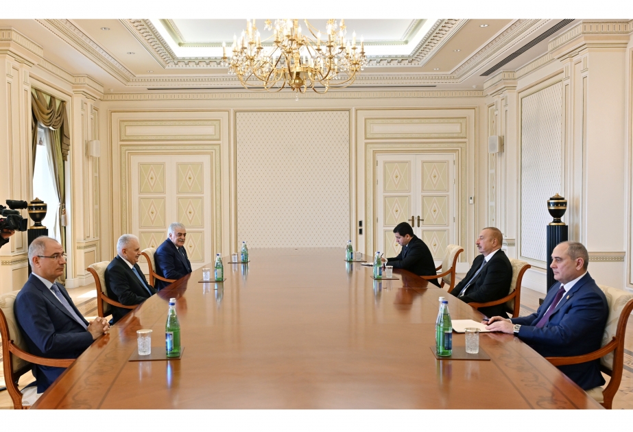 الرئيس إلهام علييف يستقبل النائب الأول لرئيس حزب العدالة والتنمية التركي بن علي يلدريم