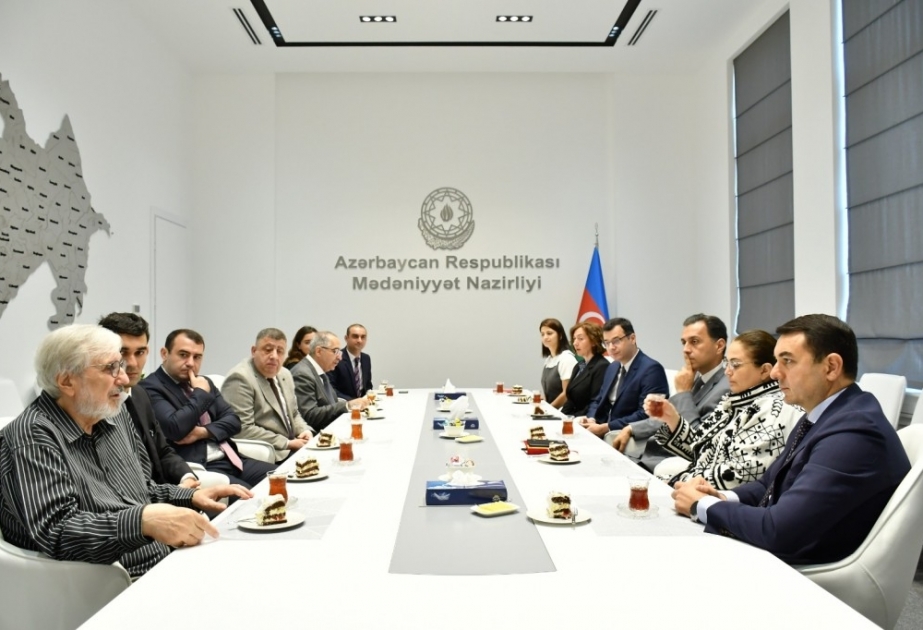 Mədəniyyət naziri Xalq artisti Oqtay Mirqasımovla görüşüb