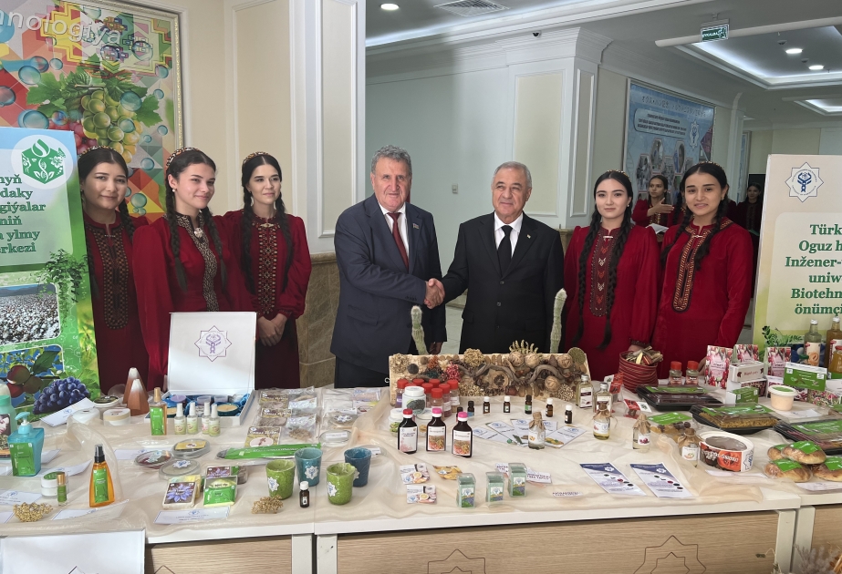 AMEA prezidenti Türkmənistanın Elmi Günü tədbirlərində iştirak edib