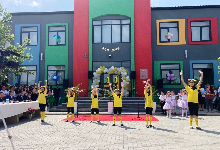 Cuatro estudiantes se graduaron en la escuela de Aghali por primera vez en 29 años
