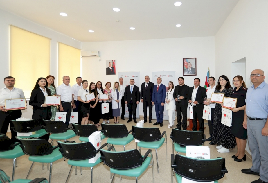 Qan Bankı qan donorluğunun təşkilində fəal iştirakına görə Əmək və Əhalinin Sosial Müdafiəsi Nazirliyinə təşəkkür edib