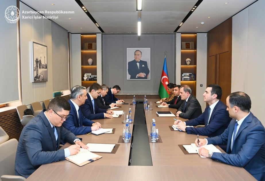 Le vice-ministre ouzbek des Affaires étrangères reçu à Bakou