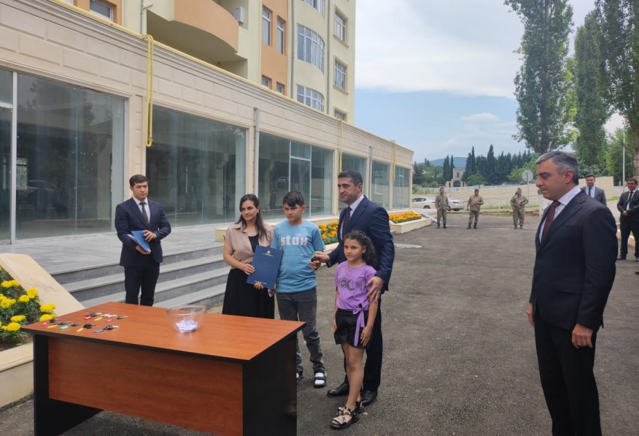 Şəhid ailələrinə və müharibə ilə əlaqədar əlilliyi olan şəxslərə 100 mənzil və fərdi ev təqdim edildi