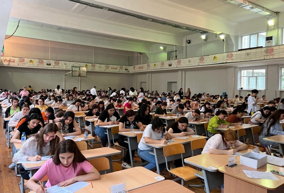BSU-da yaz semestrinin imtahan sessiyası davam edir