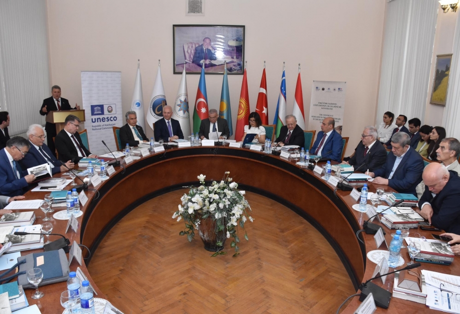 Bakıda qədim türk əlifbasının oxunmasının 130 illiyinə həsr olunmuş beynəlxalq konfrans keçirilib