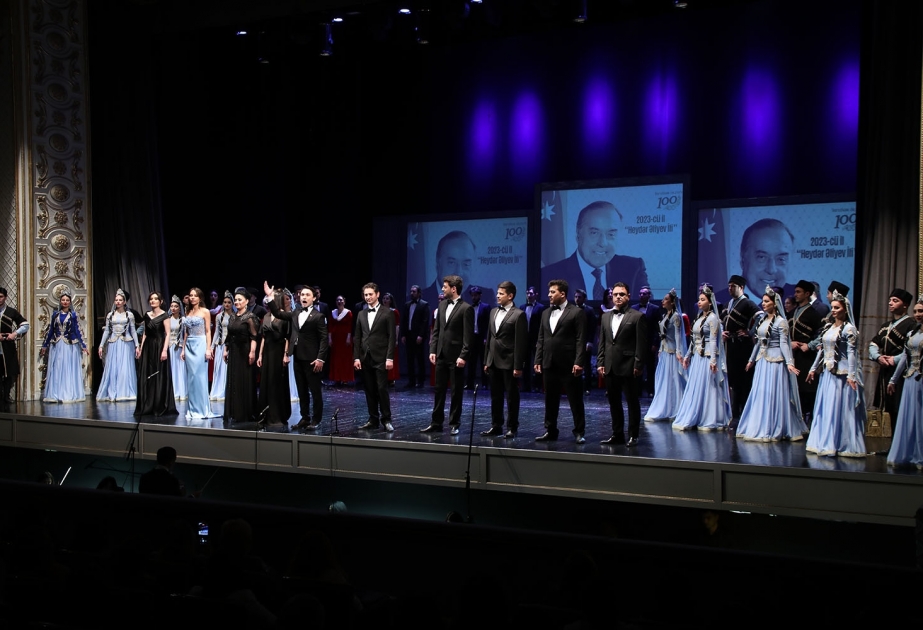 Musiqili Teatrda Qurtuluş Günü qeyd olunub