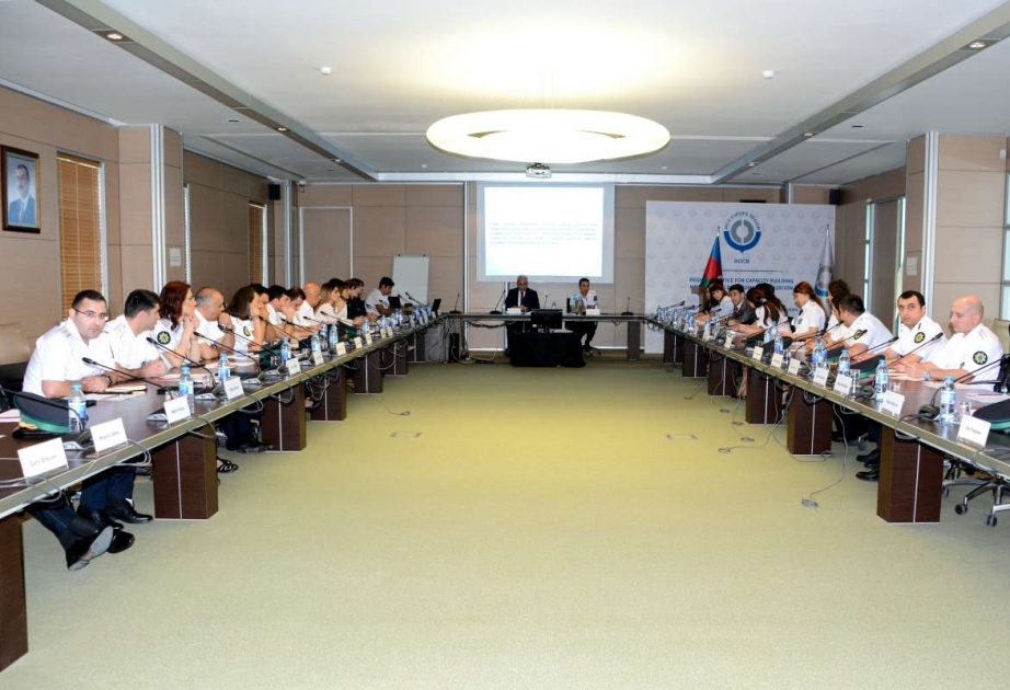 Gömrük əməkdaşları üçün seminar keçirilib