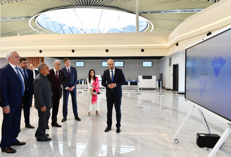 Tatarıstanın Rəisinə Şərqi Zəngəzur iqtisadi rayonunda görülən işlər barədə məlumat verilib