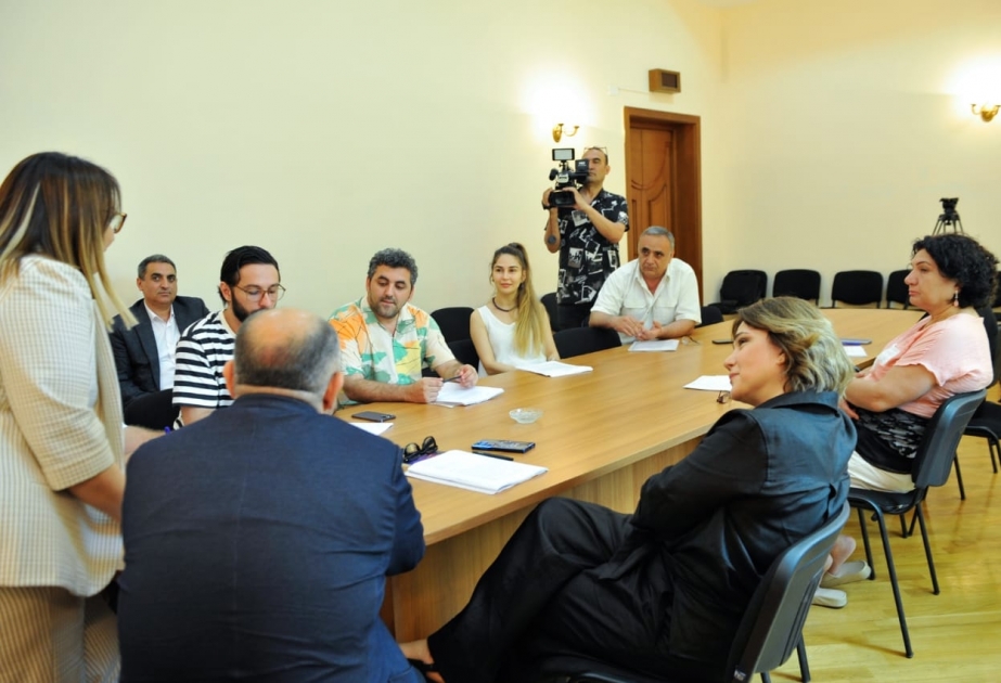 Akademik Milli Dram Teatrında “Sənsiz” tamaşasının məşqlərinə başlanılıb