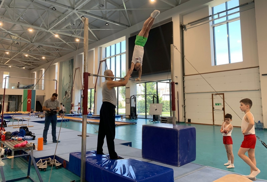 Ruslan İrqaşev: Kişi idman gimnastlarımızı qarşıda bir sıra mötəbər yarışlar gözləyir