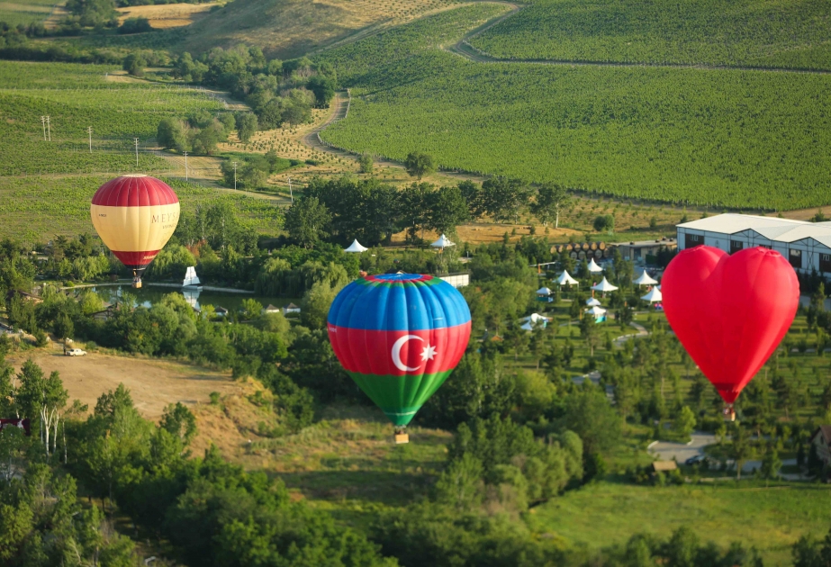 Azərbaycanda ilk Hava Şarları Festivalı keçirilib