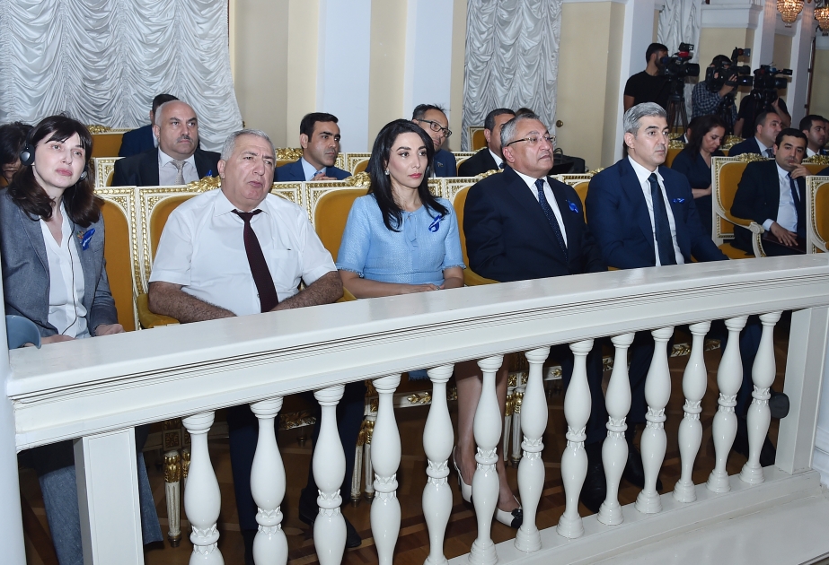 Bakıda Ümumdünya Qaçqınlar Gününə həsr olunmuş tədbir: “Evdən uzaqda ümid”