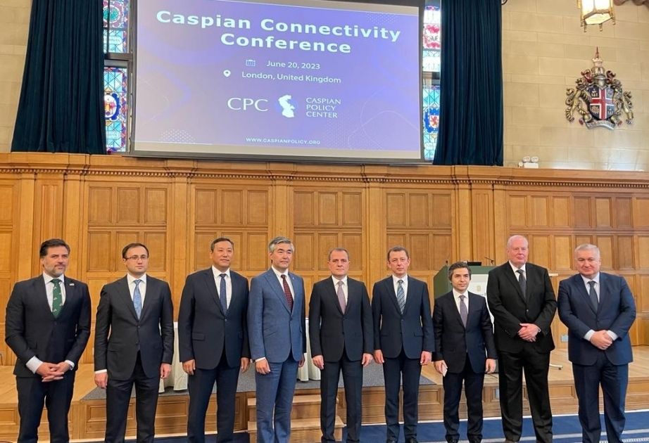 Canciller: "Azerbaiyán es un iniciador y un participante activo en los proyectos de comunicación regionales"