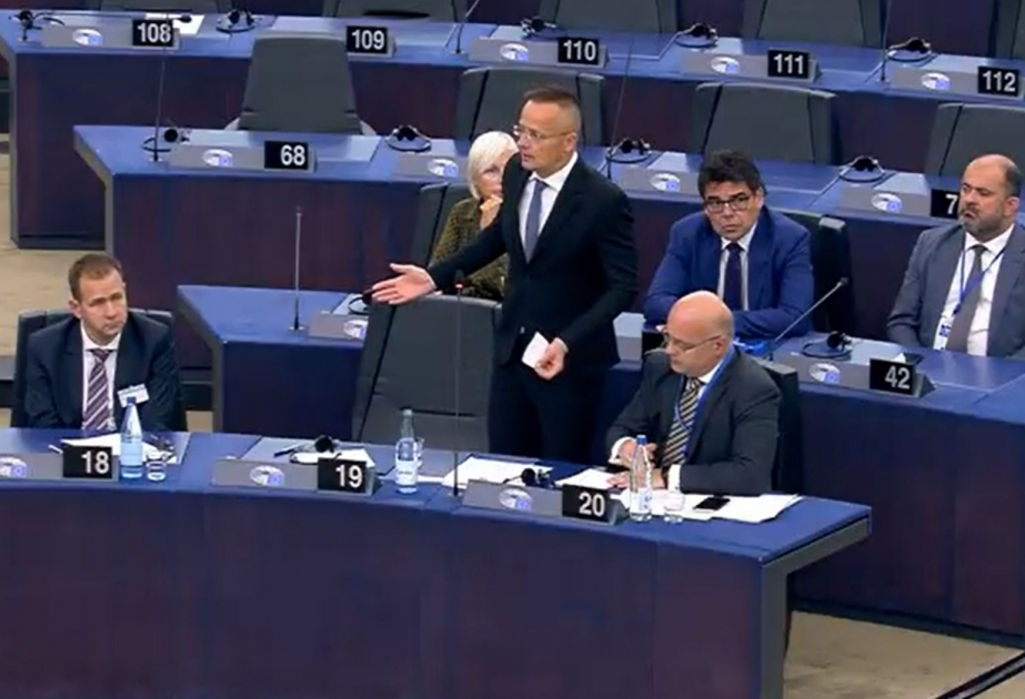 Péter Szijjártó : Nous serons heureux d'accueillir cette année les premières livraisons de gaz azerbaïdjanais