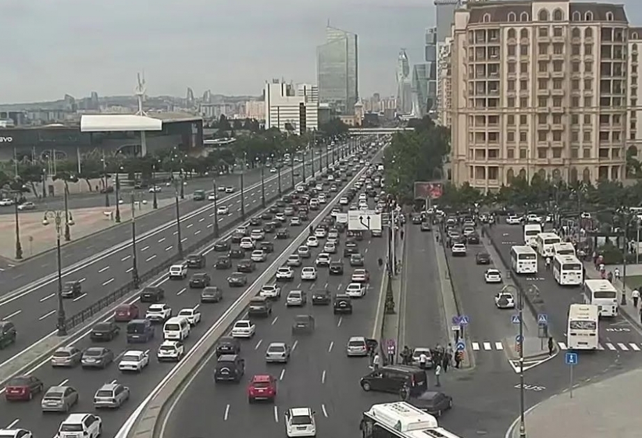 Bakıda hazırda sıxlıq müşahidə edilən yollar açıqlanıb