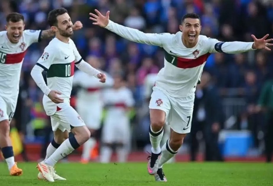 Portuqaliyalı futbolçu Kriştianu Ronaldu dünya rekordu müəyyənləşdirib