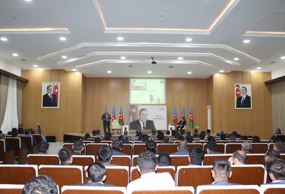 Ulu Öndər və Azərbaycanda yeni idarəçilik texnologiyaları mövzusunda təlim