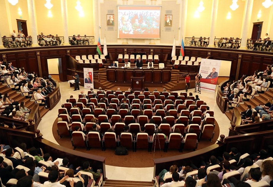 “Heydər Əliyevin dövlətçilik idealları və müasir gənclik” mövzusunda respublika konfransının açılışı olub