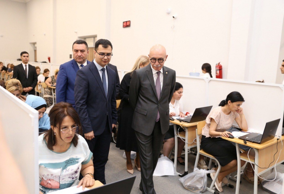 Elm və təhsil nazirinin müavini Sumqayıtda sertifikatlaşdırma imtahanlarını izləyib