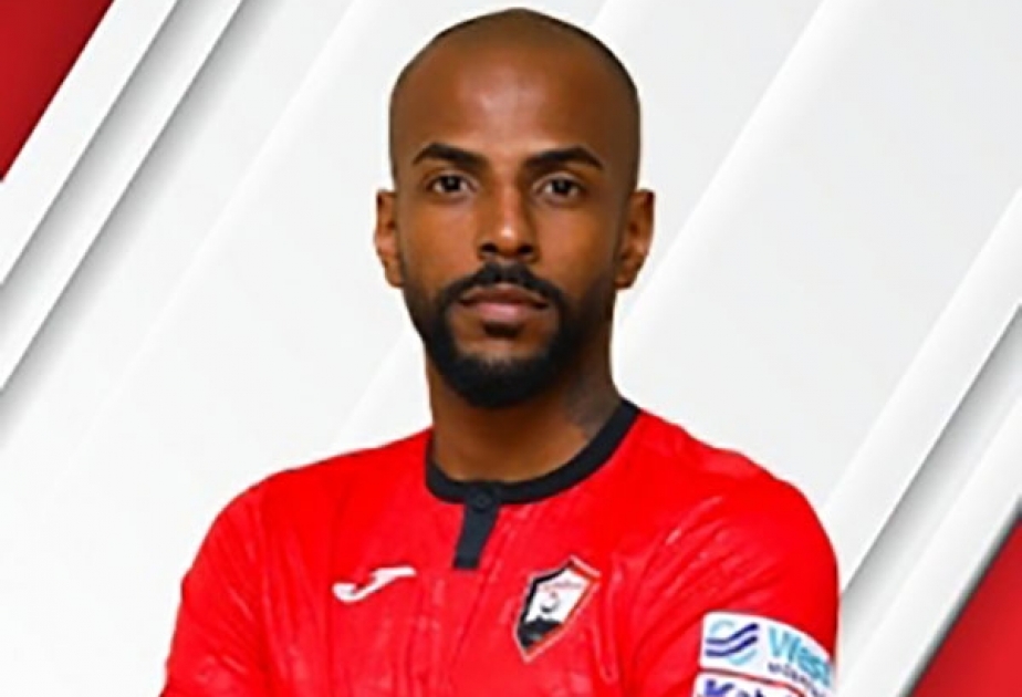 “Qəbələ” daha bir futbolçusu ilə yollarını ayırıb