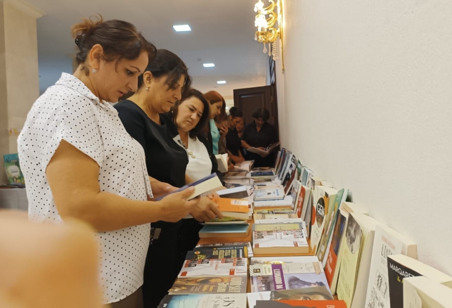 Balakəndə “Oxu məni” adlı ədəbi-bədii kompozisiya nümayiş etdirilib