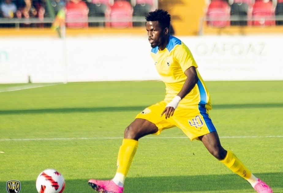 غابالا يتعاقد مع لاعب الوسط النيجيري