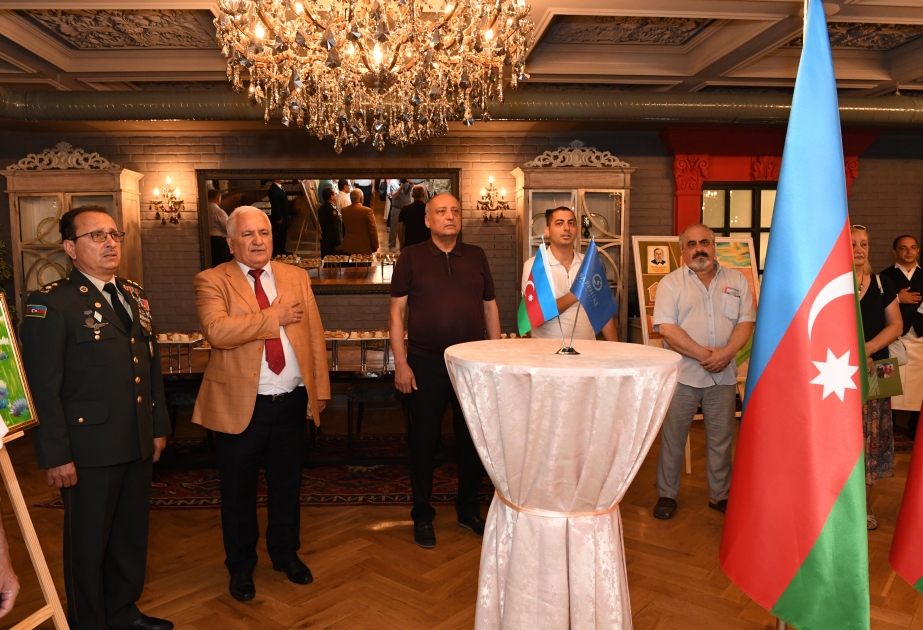 Müharibə veteranı, rəssam Tərlan Eyvazovun fərdi sərgisi təşkil edilib