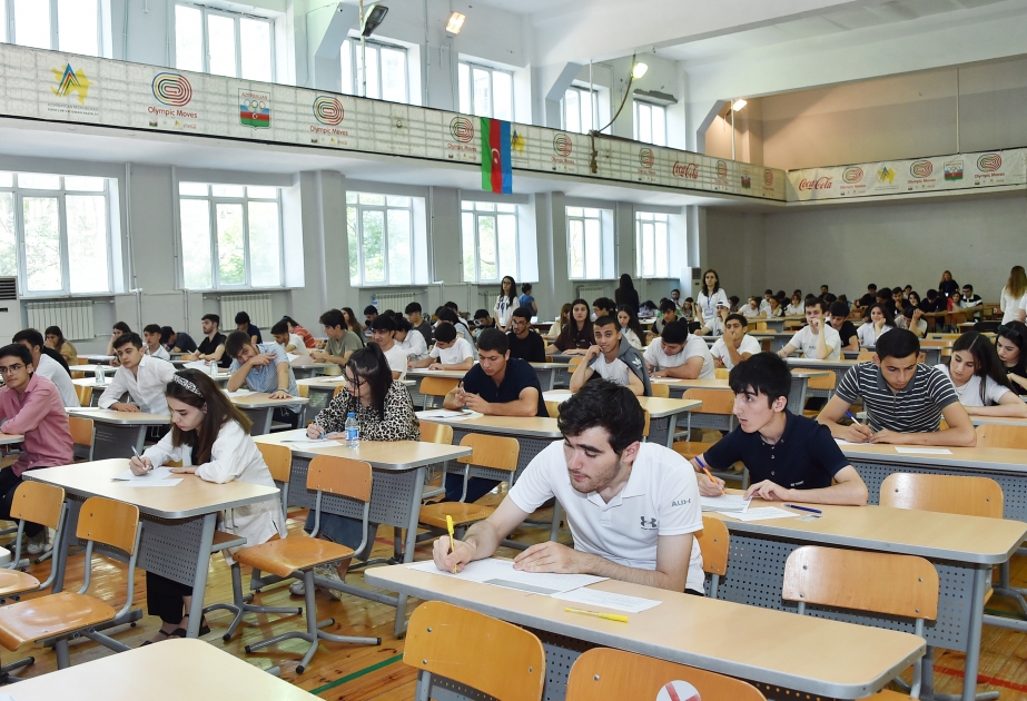 BSU-da semestr imtahanları izlənilib