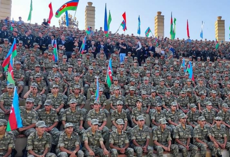 Gəncədə Silahlı Qüvvələr Günü qeyd olunub