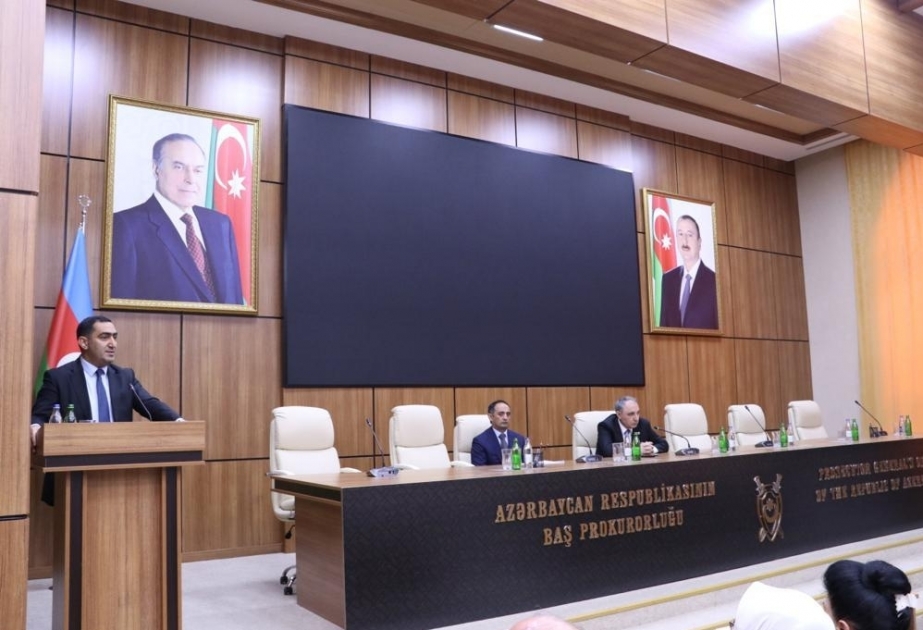 Защита выпускных работ студентов-юристов БГУ прошла под председательством генерального прокурора