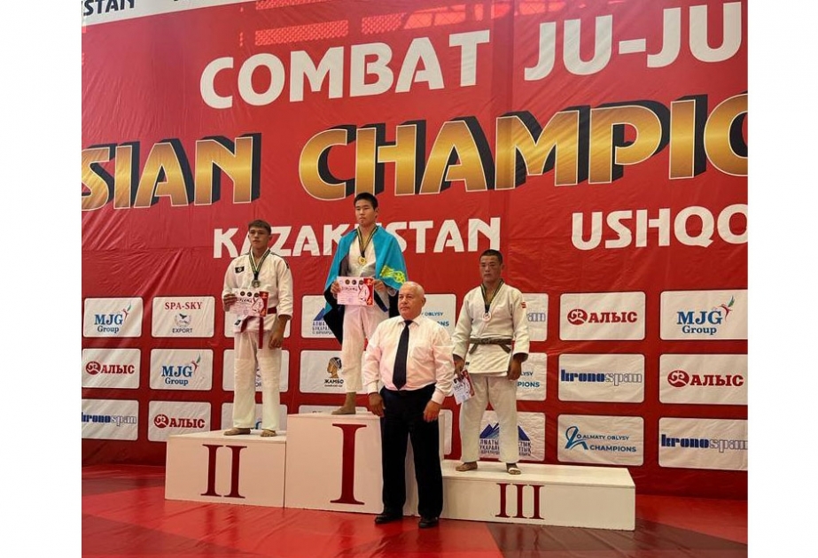 Rəsul Məmmədov kombat ciu-citsu üzrə VI Asiya çempionatının hakim briqadalarını idarə edib