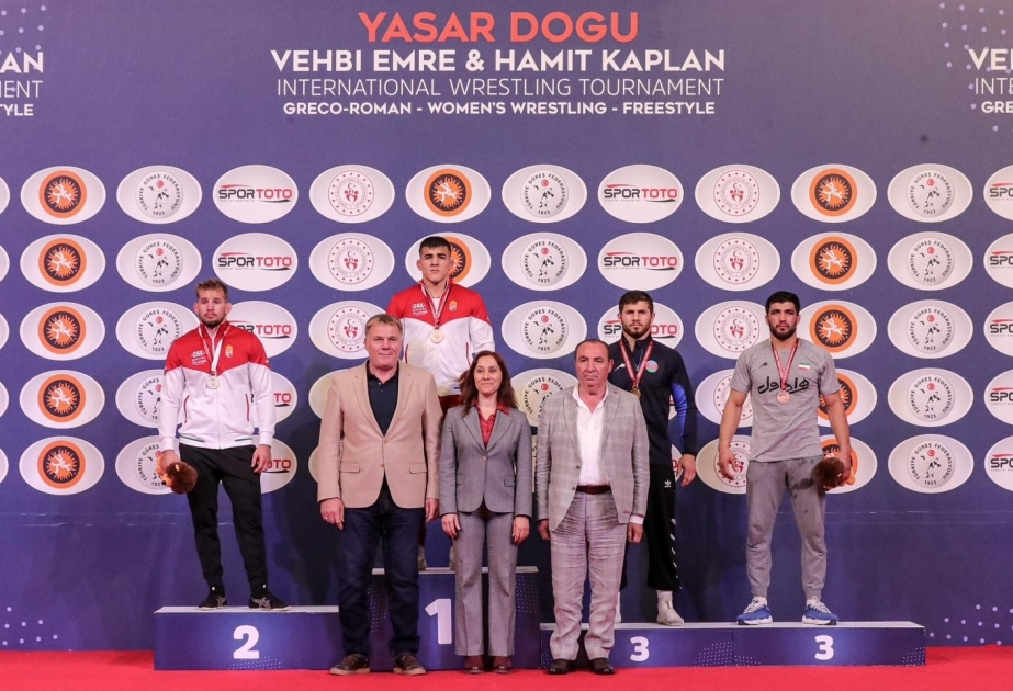 Azerbaijani wrestlers bring home 12 medals from Türkiye